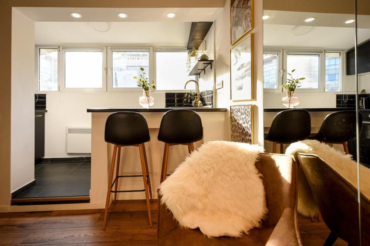 Calea Victoriei Modern Studio - Escape In The City Center Bukarest Exteriör bild