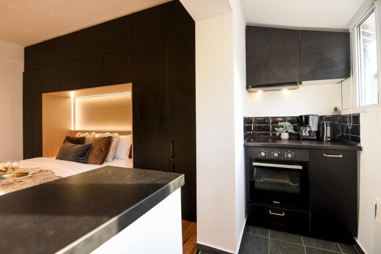 Calea Victoriei Modern Studio - Escape In The City Center Bukarest Exteriör bild