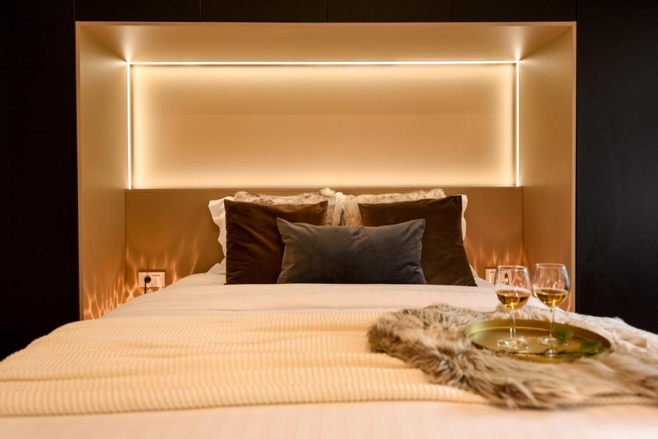Calea Victoriei Modern Studio - Escape In The City Center Bukarest Exteriör bild