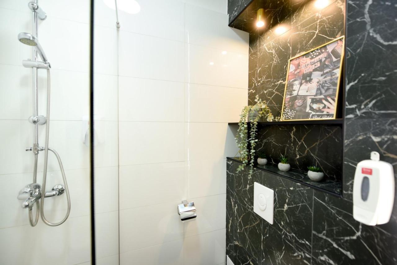 Calea Victoriei Modern Studio - Escape In The City Center Bukarest Exteriör bild