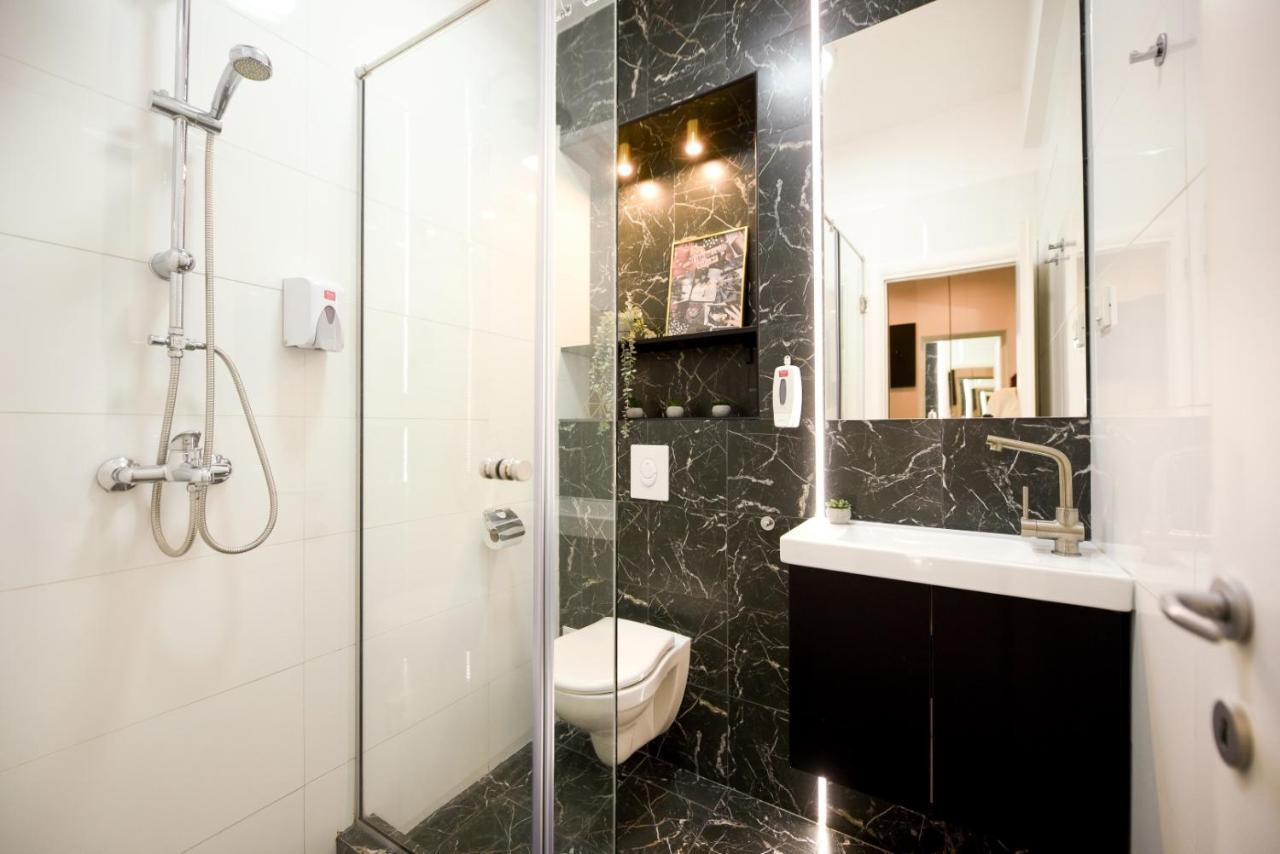 Calea Victoriei Modern Studio - Escape In The City Center Bukarest Exteriör bild