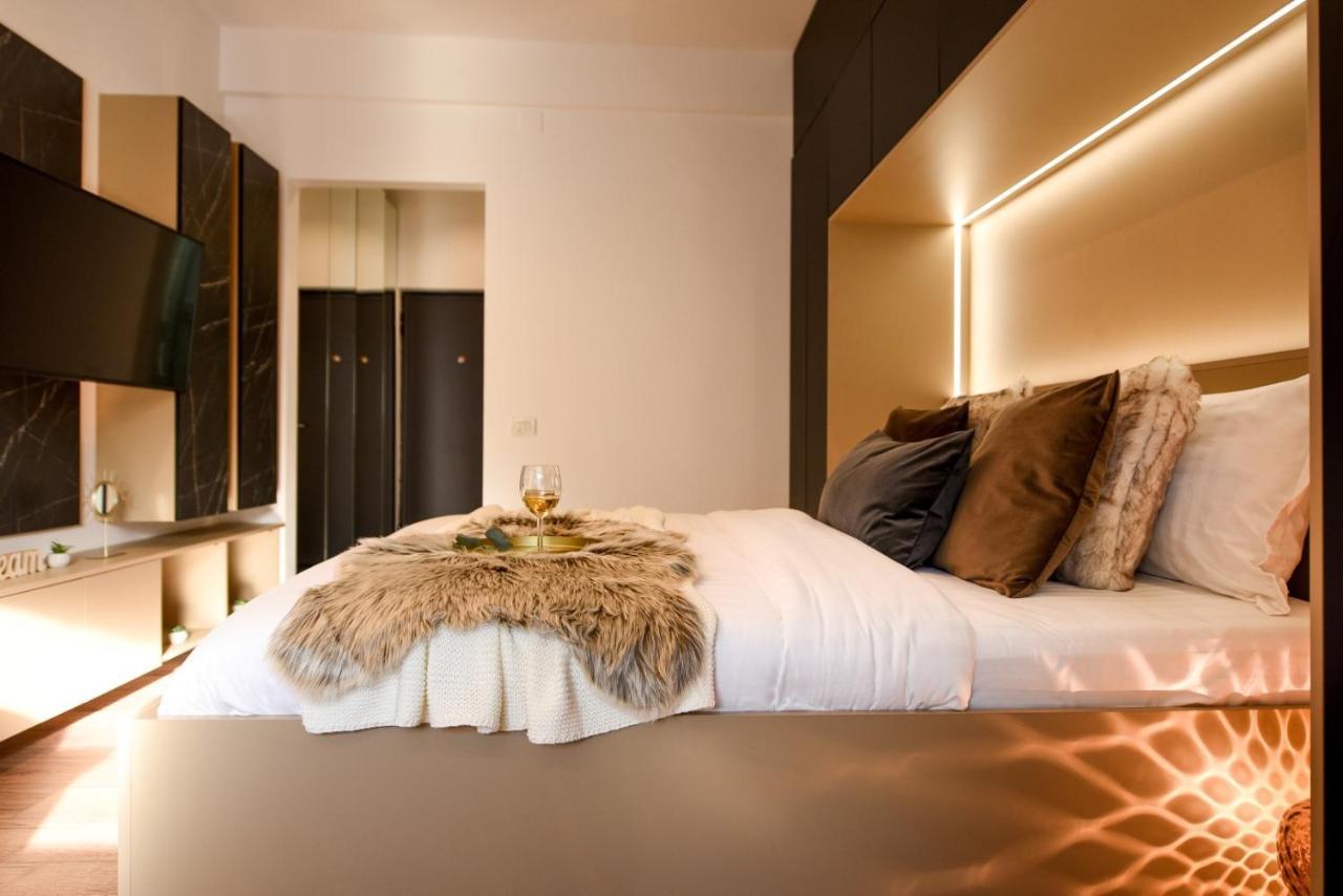Calea Victoriei Modern Studio - Escape In The City Center Bukarest Exteriör bild